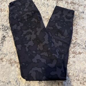 Paragon Fitwear Camouflage Leggings - Black and Gray